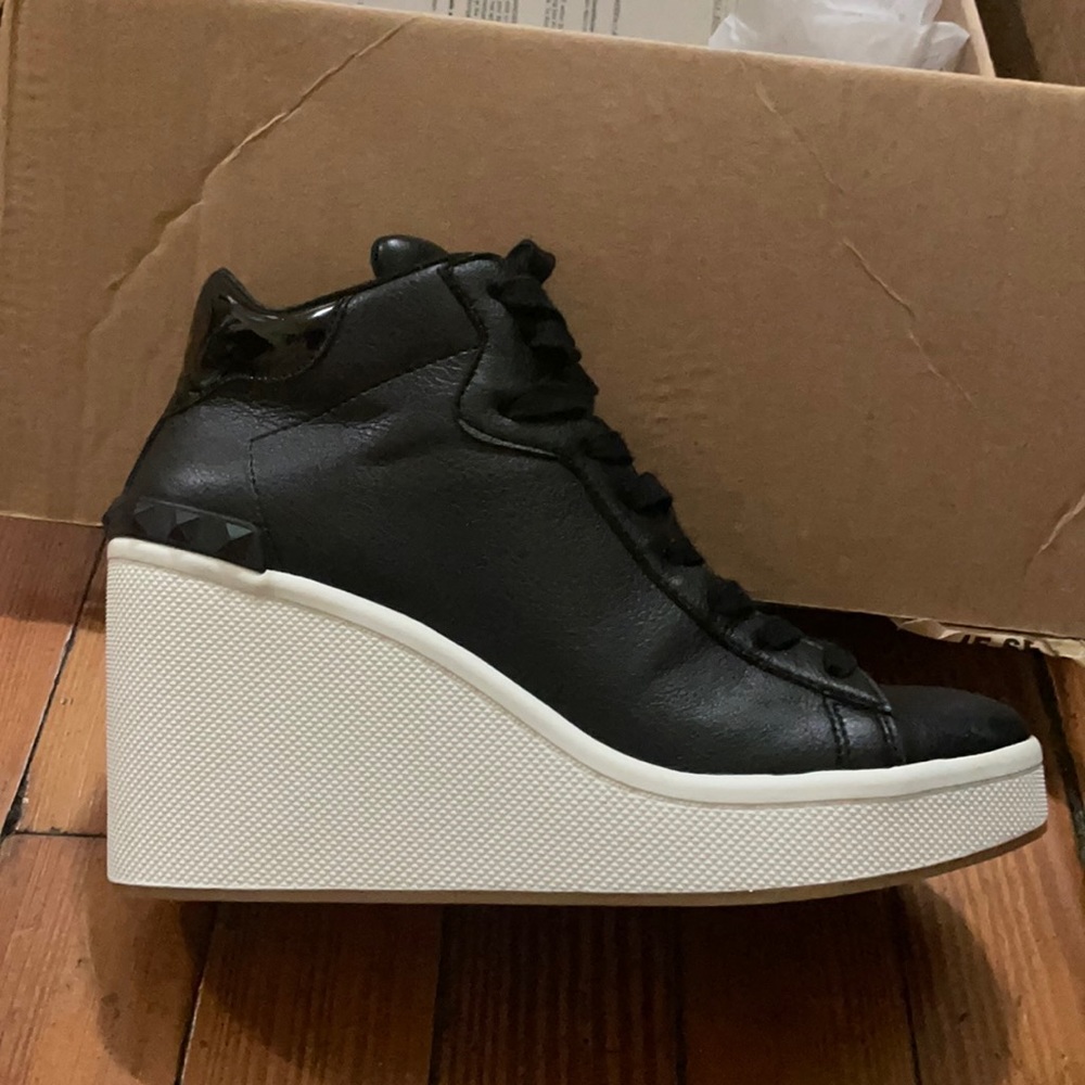 Steve Madden Brix sneaker